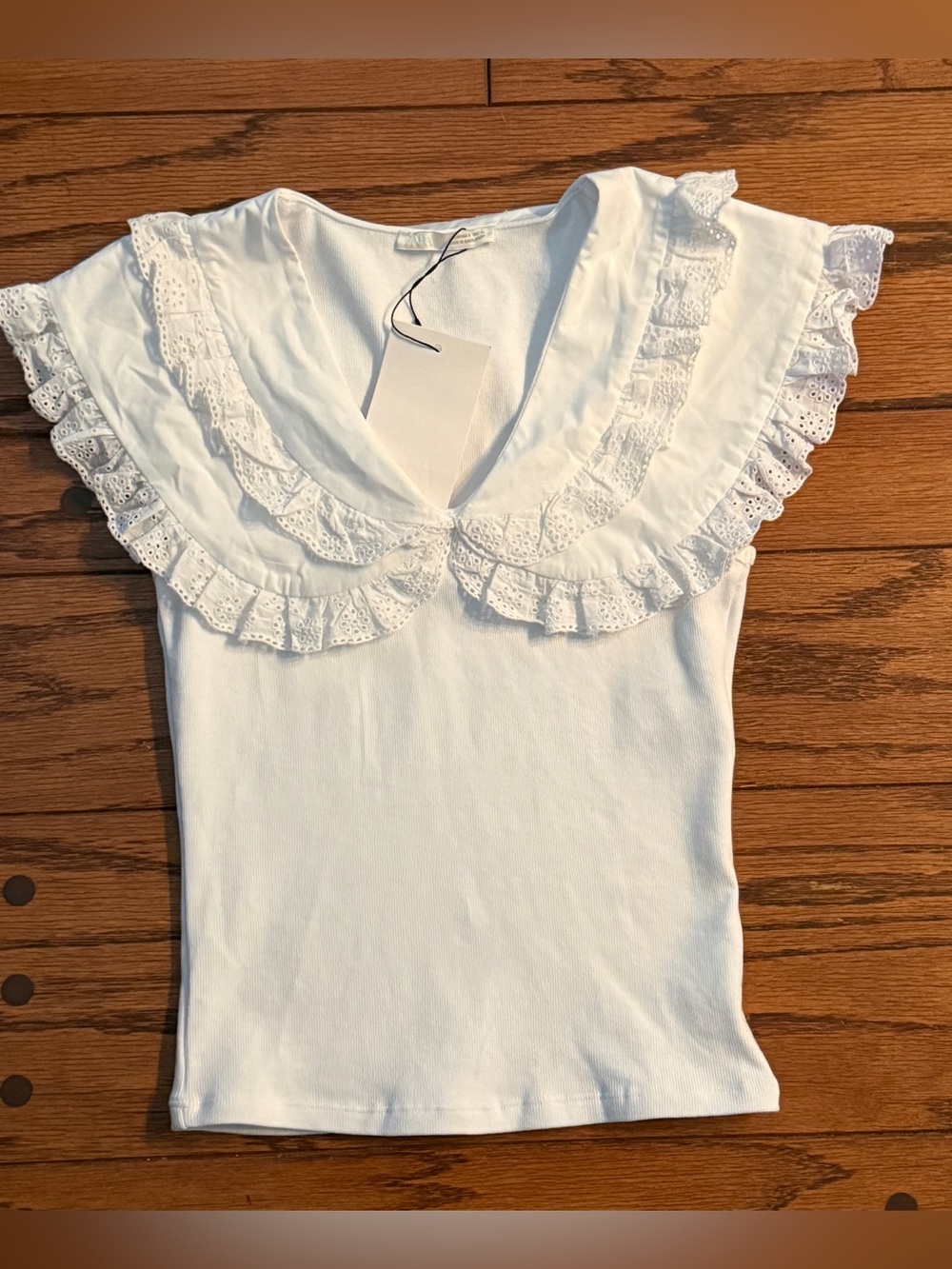 Zara White Ribbed Lace
Ruffle Sleeveless Top Size Small Cottagecore Romantic